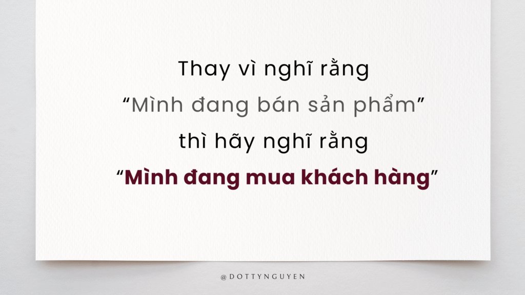 Mình đang mua khách hàng